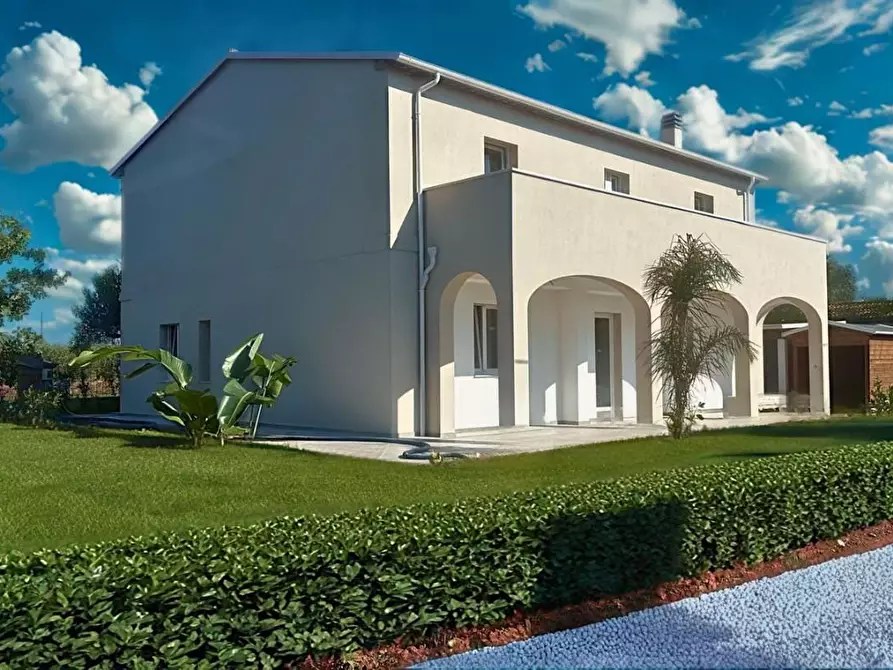 Immagine 1 di Villa in vendita  a Bibbona