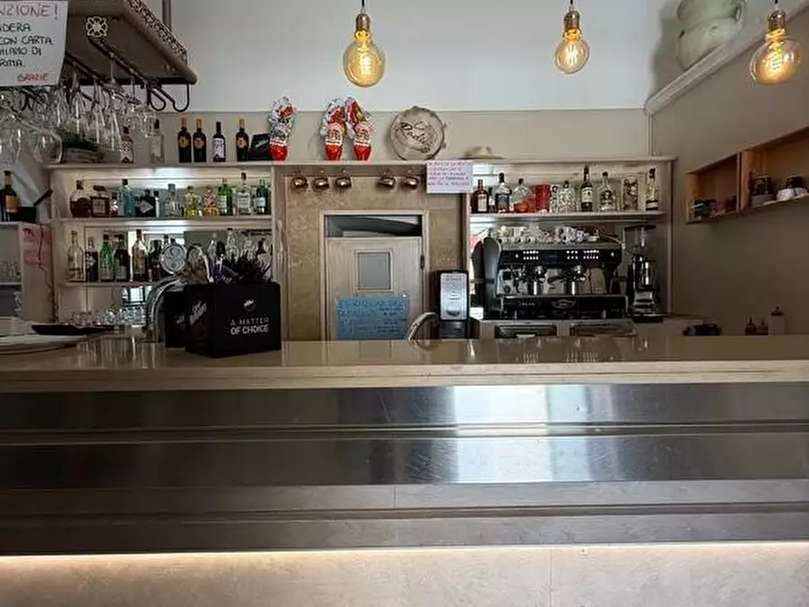 Immagine 15 di Bar / Ristorante in vendita  a Tricase