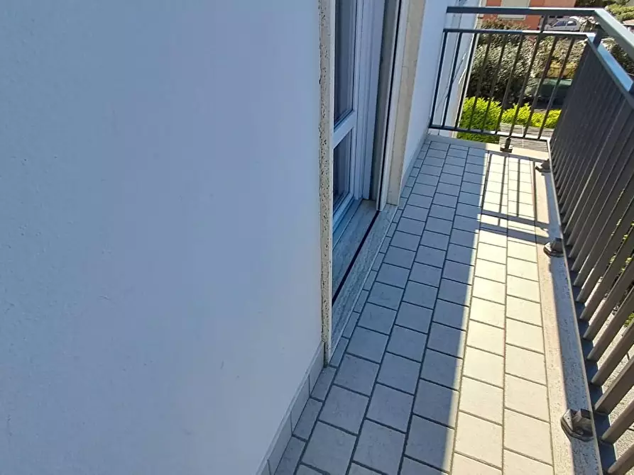 Immagine 18 di Appartamento in vendita  a Cecina