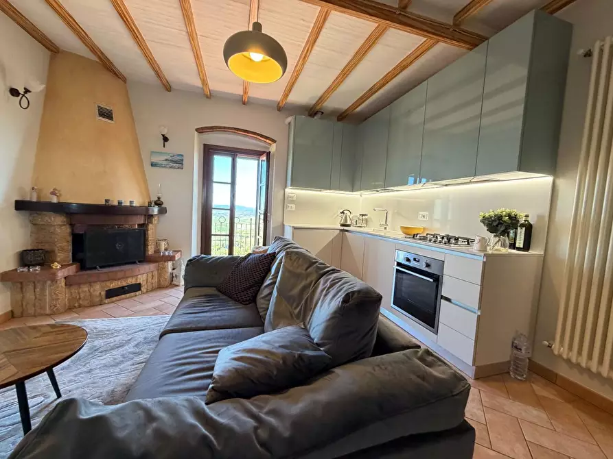 Immagine 2 di Appartamento in vendita  a Chianni