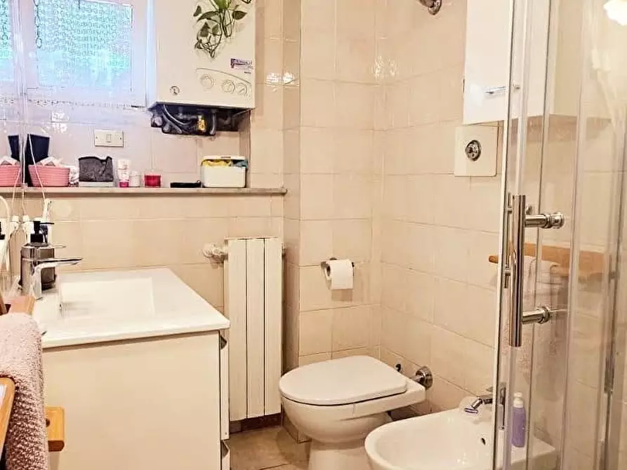 Immagine 5 di Appartamento in vendita  a Carrara