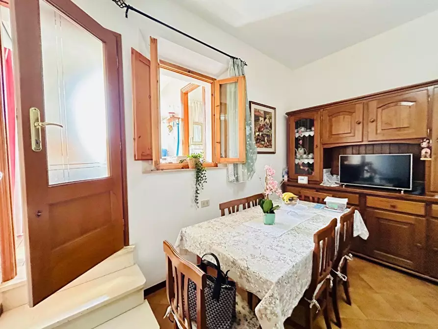 Immagine 16 di Appartamento in vendita  a Empoli