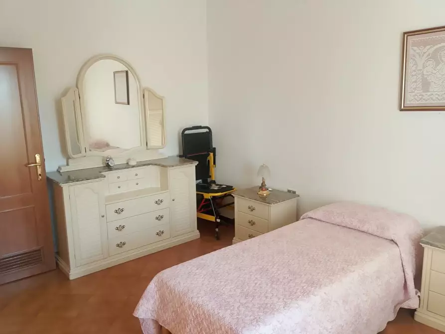 Immagine 21 di Appartamento in vendita  a Empoli