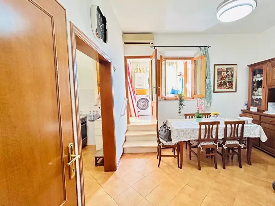 Immagine 15 di Appartamento in vendita  a Empoli