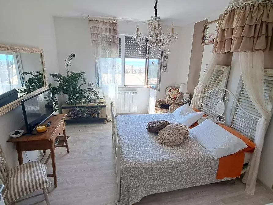 Immagine 11 di Appartamento in vendita  a Rosignano Marittimo