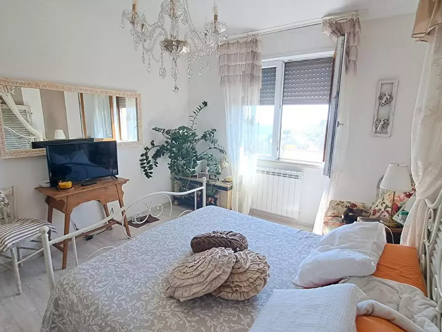 Immagine 12 di Appartamento in vendita  a Rosignano Marittimo