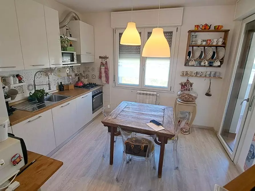 Immagine 5 di Appartamento in vendita  a Rosignano Marittimo
