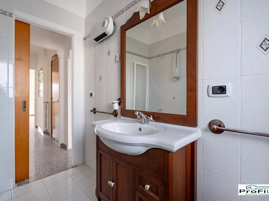 Immagine 7 di Appartamento in vendita  a Bari