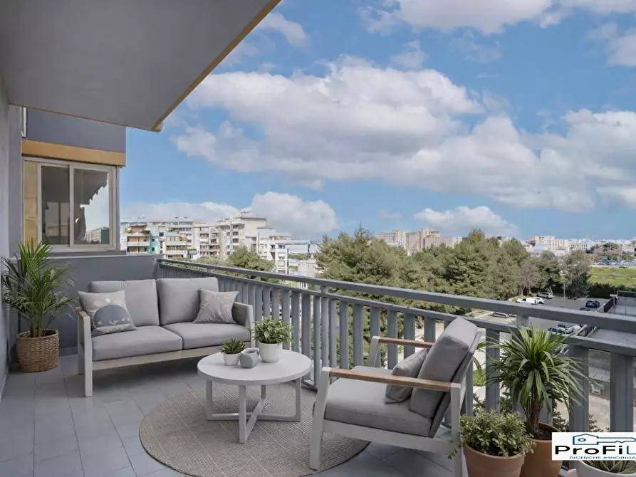 Immagine 13 di Appartamento in vendita  a Bari