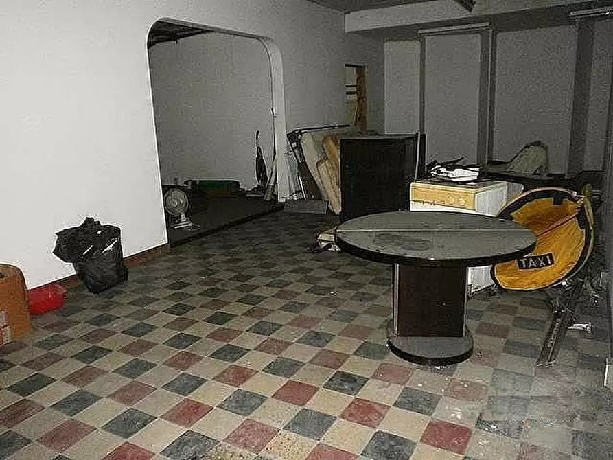 Immagine 4 di Locale commerciale in vendita  a Ponsacco