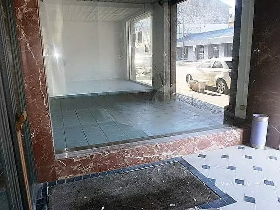 Immagine 1 di Locale commerciale in vendita  a Ponsacco