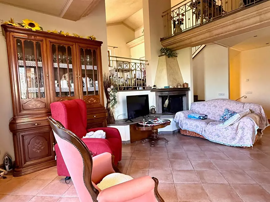 Immagine 4 di Villa in vendita  a Montaione