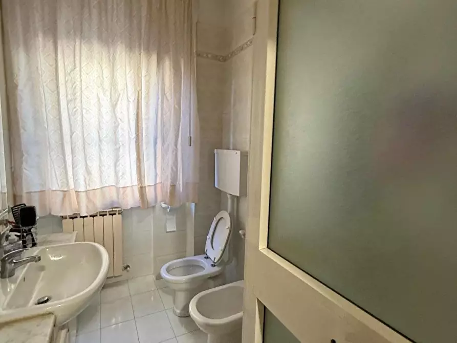 Immagine 13 di Appartamento in vendita  a Massa