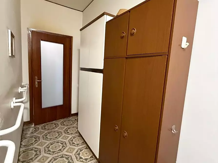 Immagine 17 di Appartamento in vendita  a Massa