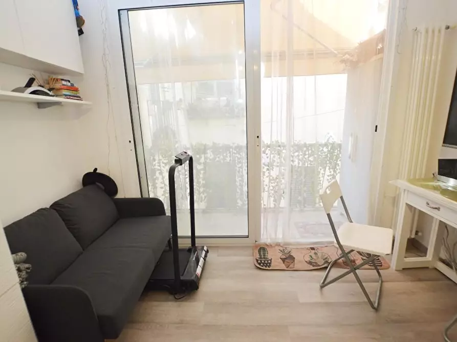 Immagine 22 di Appartamento in vendita  a Lucca