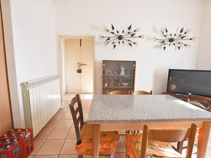 Immagine 10 di Appartamento in vendita  a Empoli