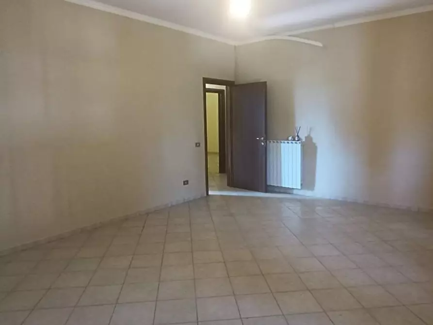 Immagine 10 di Appartamento in vendita  a Cascina