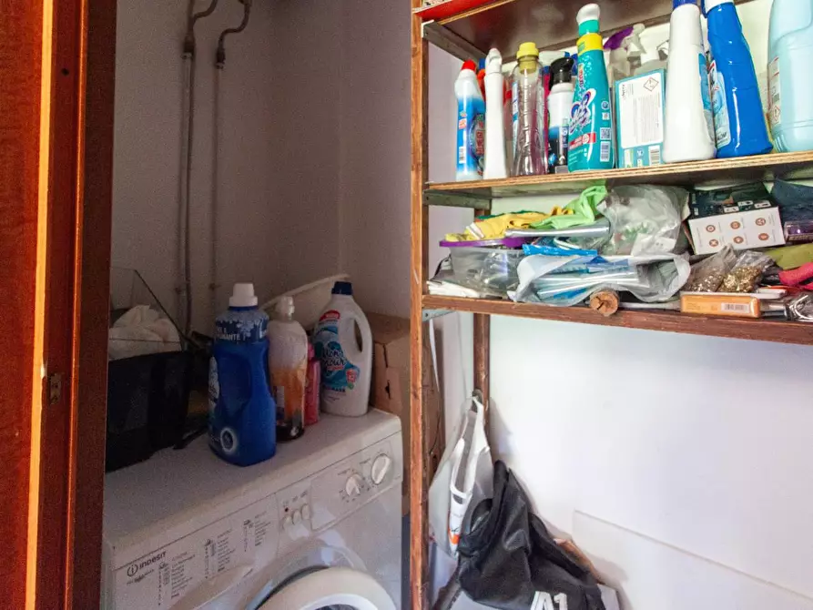 Immagine 16 di Appartamento in vendita  a Pisa