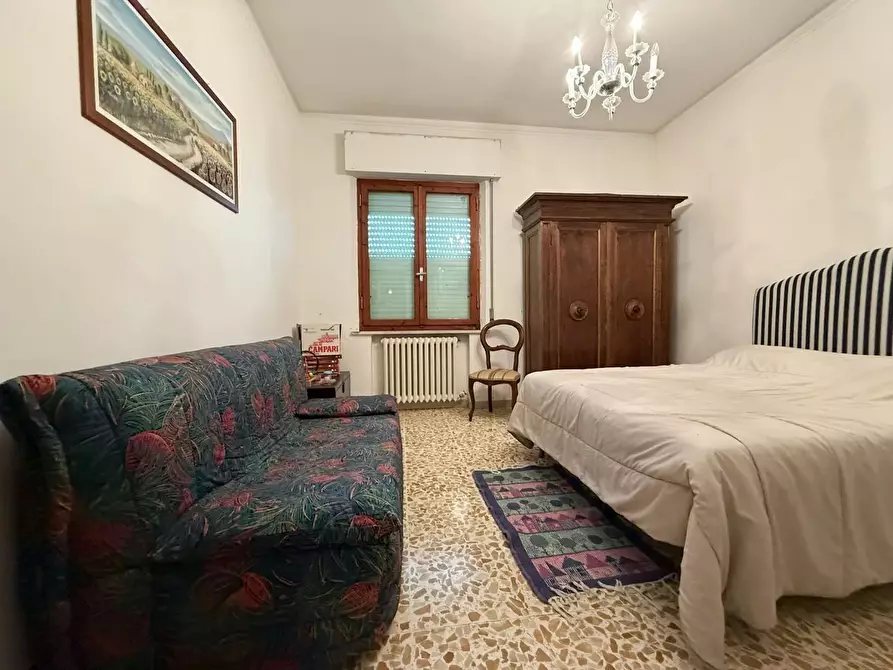 Immagine 8 di Appartamento in vendita  a Siena