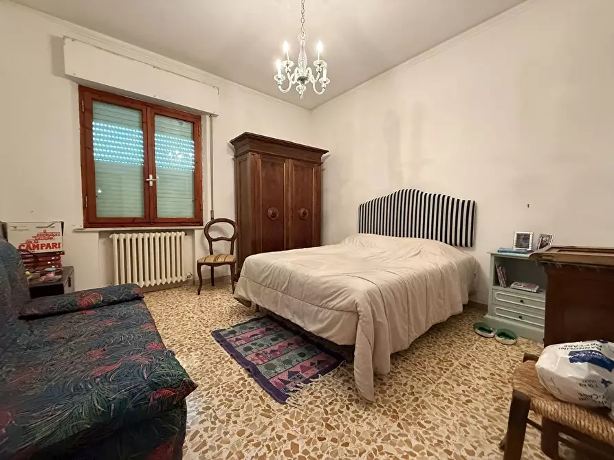 Immagine 9 di Appartamento in vendita  a Siena