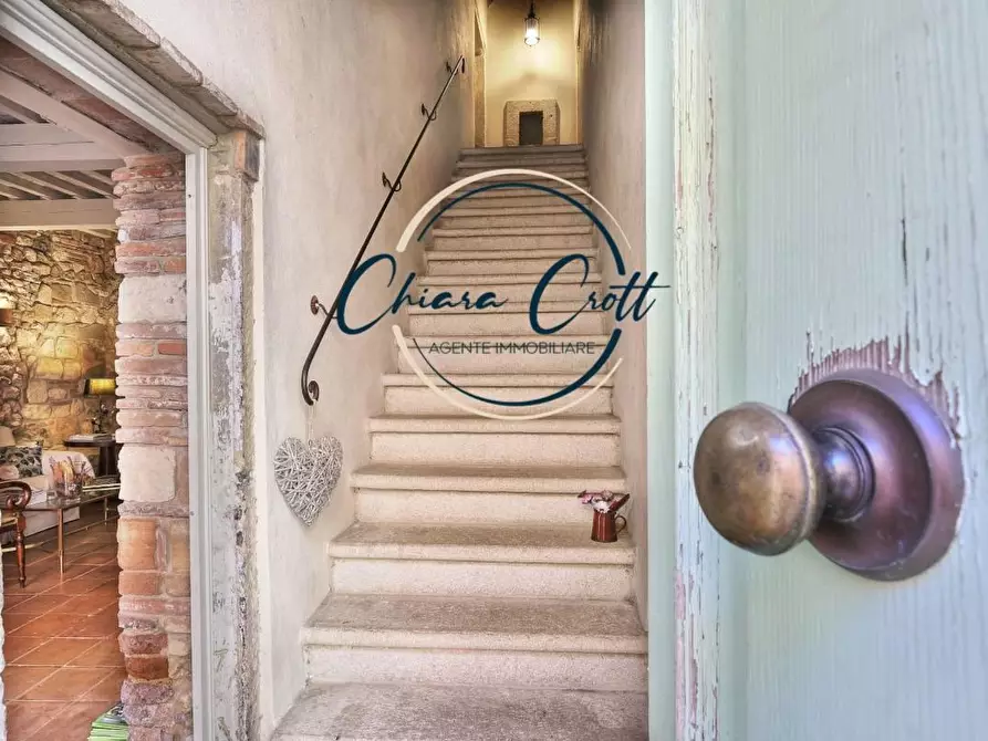 Immagine 2 di Porzione di casa in vendita  a Rosignano Marittimo