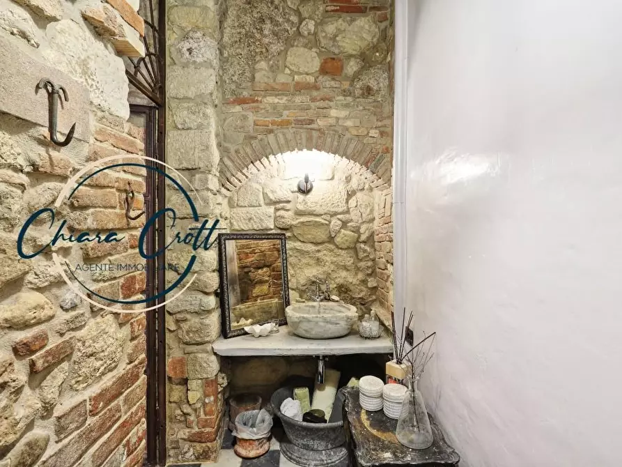 Immagine 15 di Porzione di casa in vendita  a Rosignano Marittimo