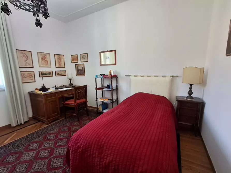 Immagine 16 di Appartamento in vendita  a Capraia E Limite