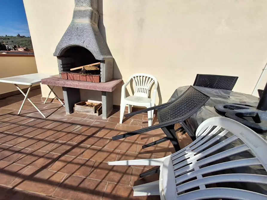 Immagine 11 di Appartamento in vendita  a Capraia E Limite