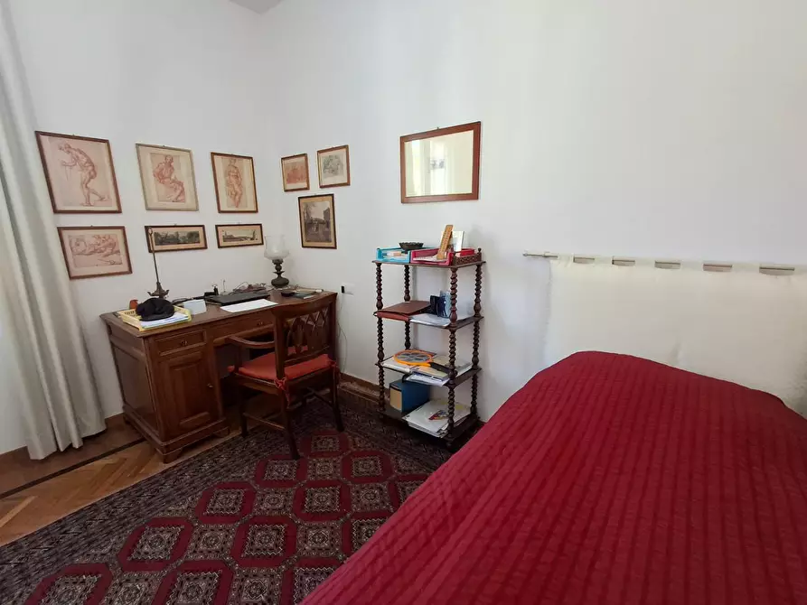 Immagine 17 di Appartamento in vendita  a Capraia E Limite