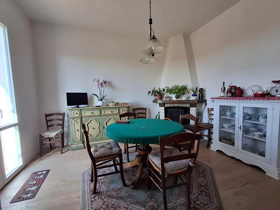 Immagine 5 di Appartamento in vendita  a Capraia E Limite