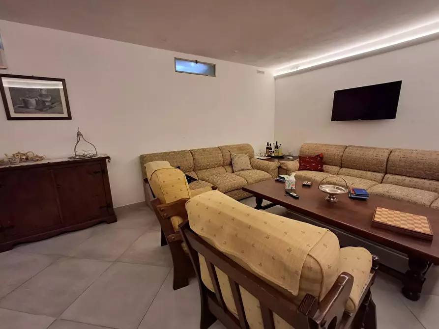 Immagine 29 di Appartamento in vendita  a Capraia E Limite