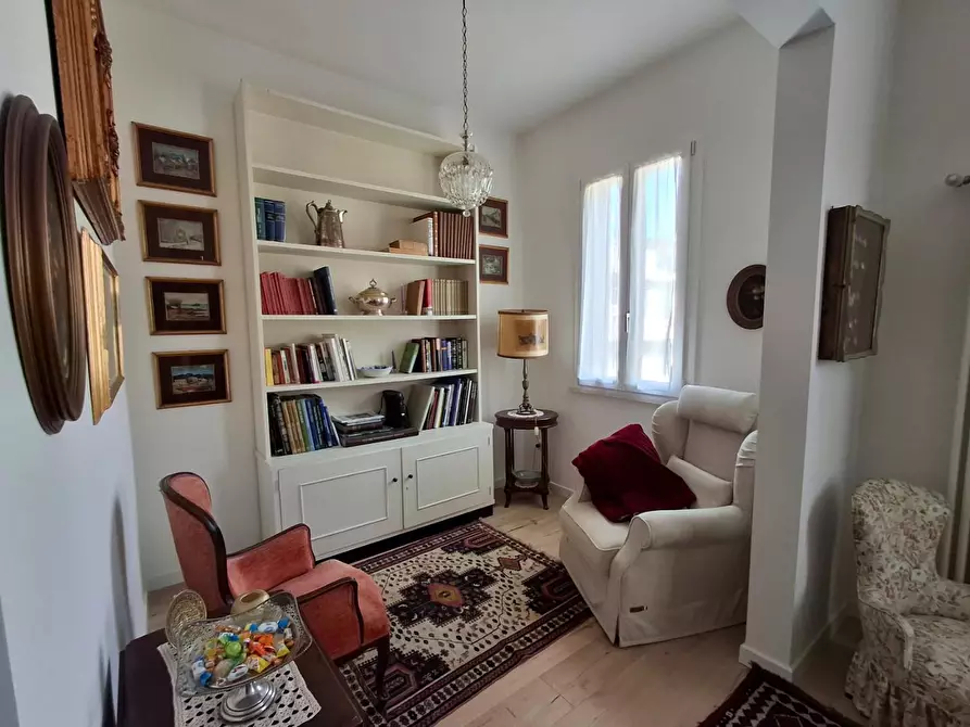 Immagine 4 di Appartamento in vendita  a Capraia E Limite