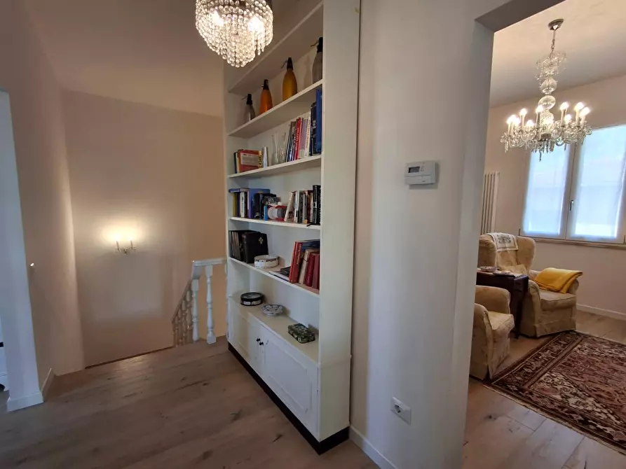 Immagine 13 di Appartamento in vendita  a Capraia E Limite