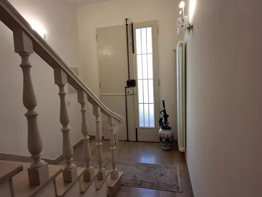 Immagine 26 di Appartamento in vendita  a Capraia E Limite