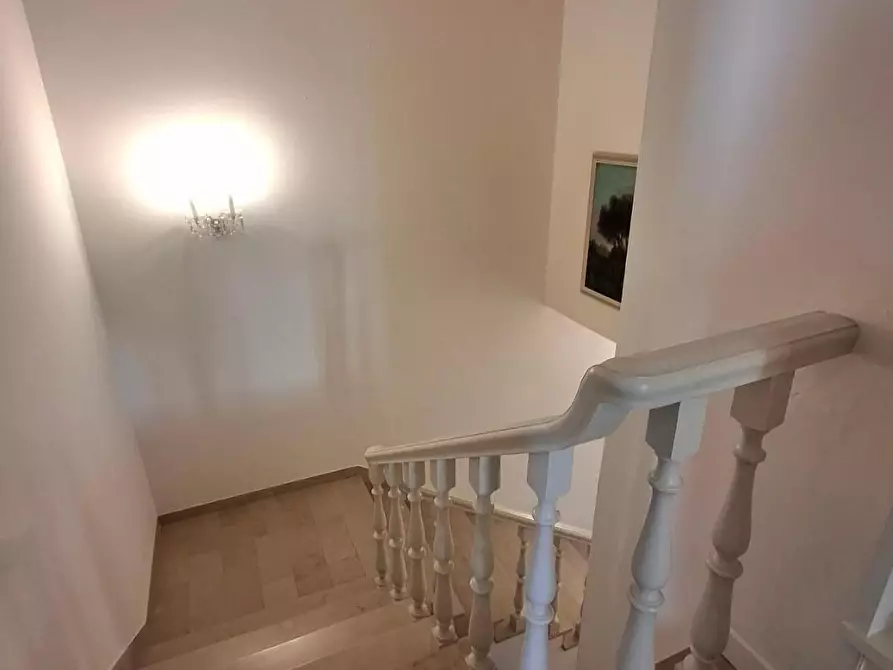 Immagine 23 di Appartamento in vendita  a Capraia E Limite