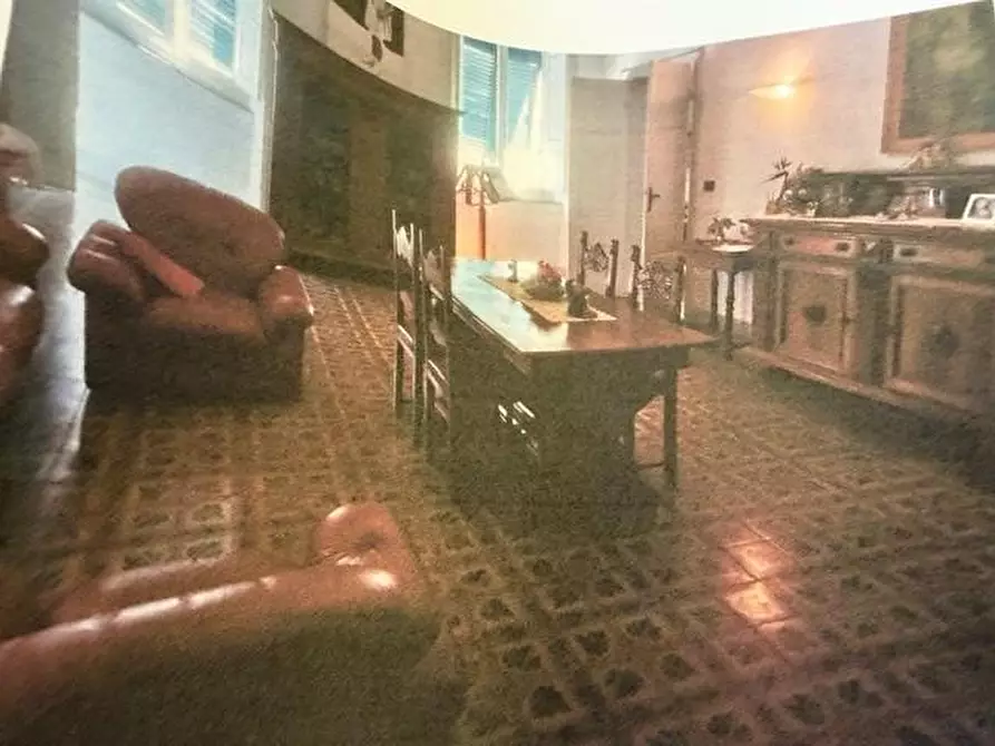 Immagine 11 di Appartamento in vendita  a Livorno