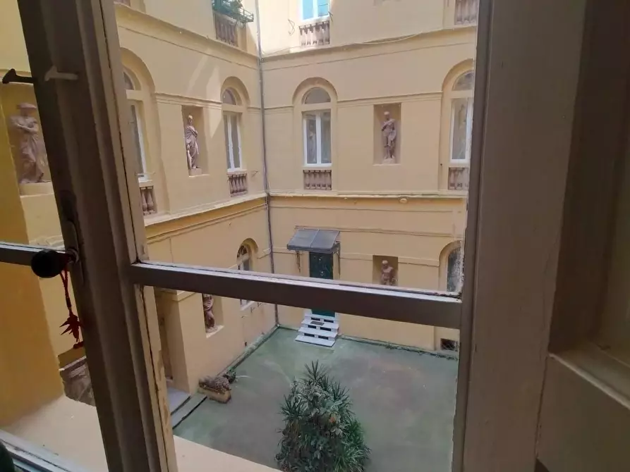 Immagine 12 di Appartamento in vendita  a Livorno