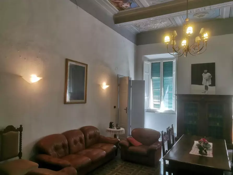 Immagine 32 di Appartamento in vendita  a Livorno