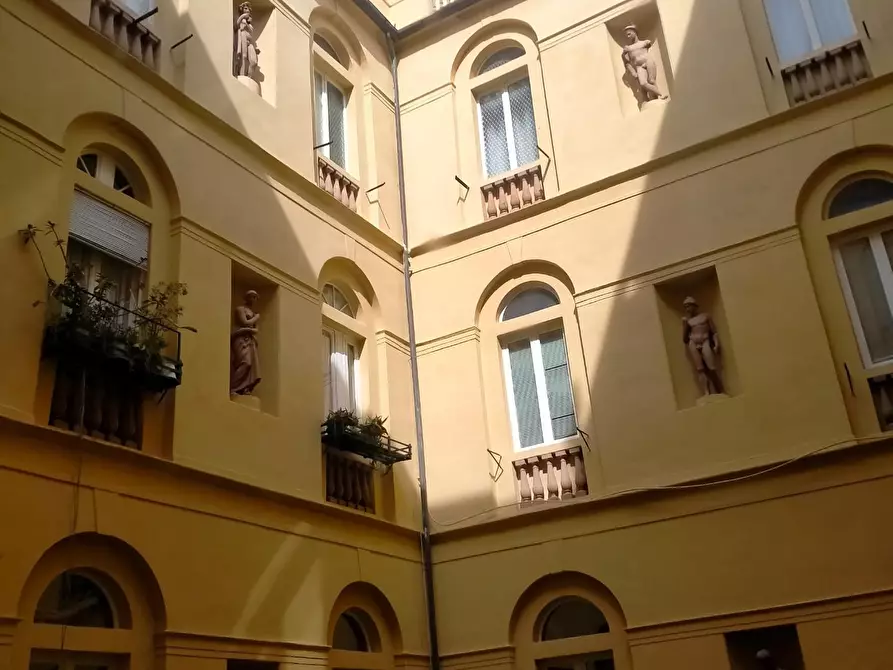 Immagine 15 di Appartamento in vendita  a Livorno