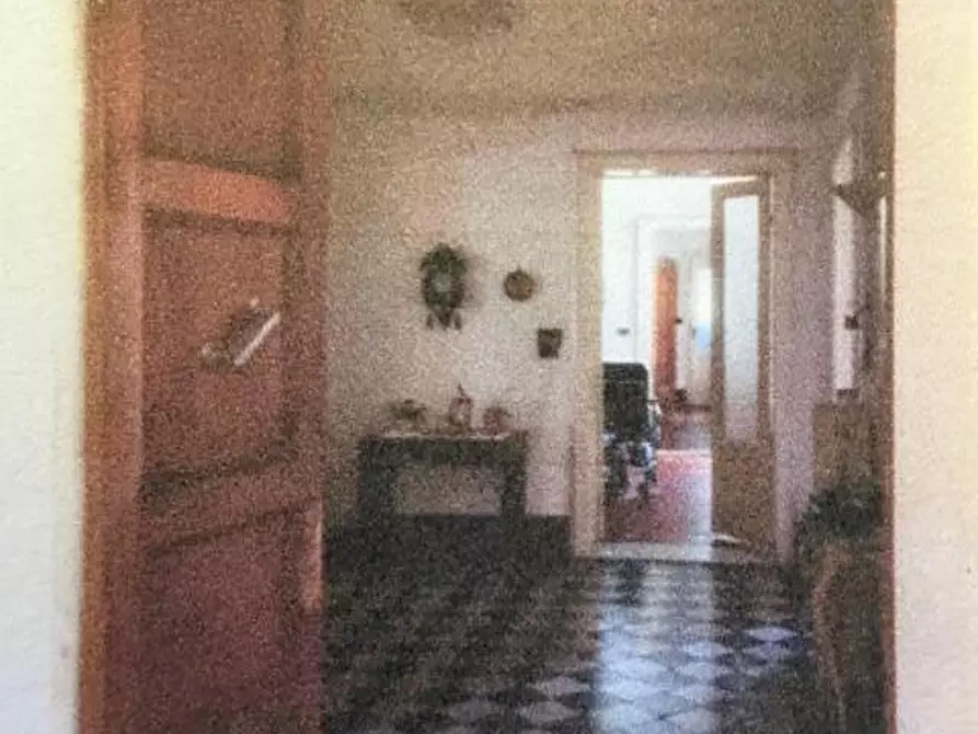 Immagine 4 di Appartamento in vendita  a Livorno