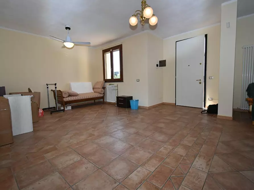 Immagine 3 di Villa in vendita  a San Giuliano Terme