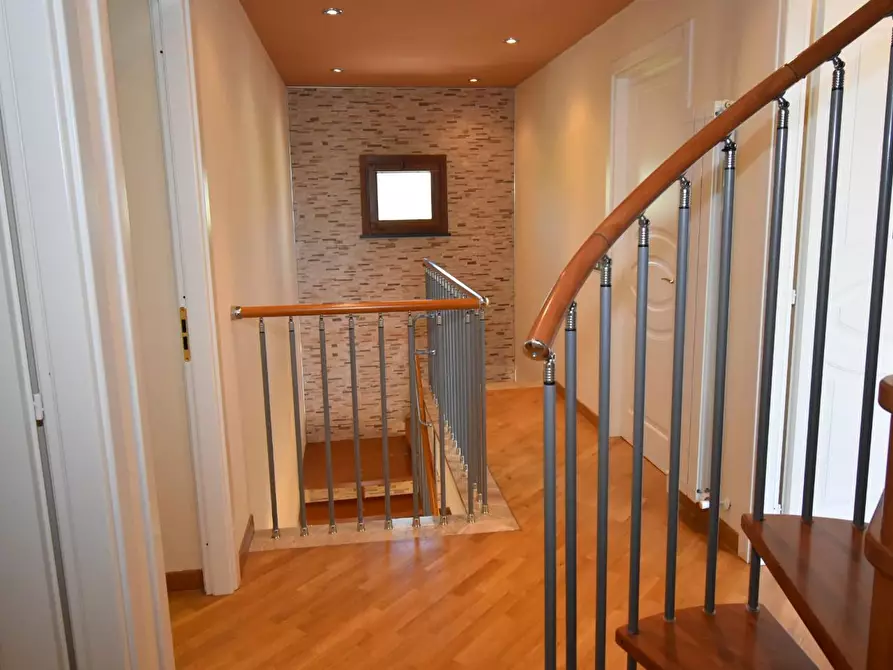 Immagine 67 di Villa in vendita  a San Giuliano Terme