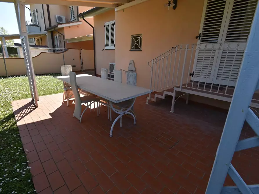 Immagine 78 di Villa in vendita  a San Giuliano Terme