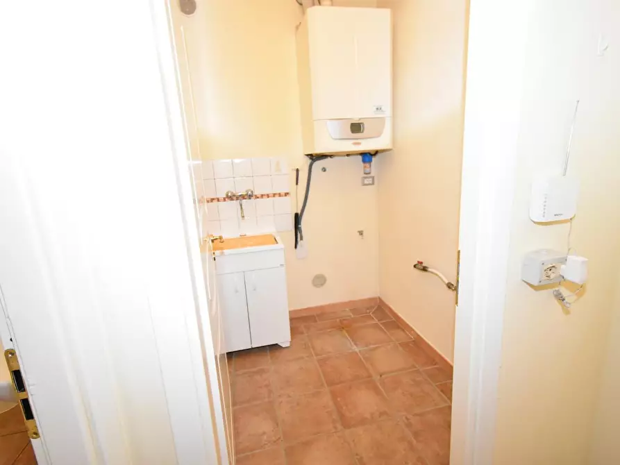 Immagine 19 di Villa in vendita  a San Giuliano Terme