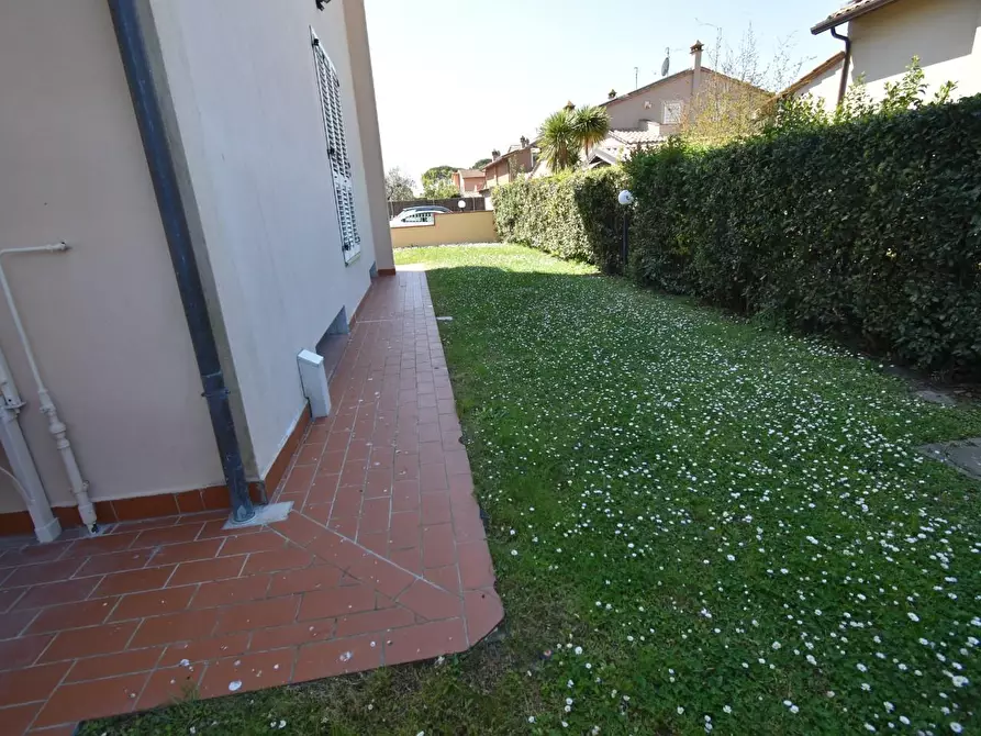 Immagine 79 di Villa in vendita  a San Giuliano Terme