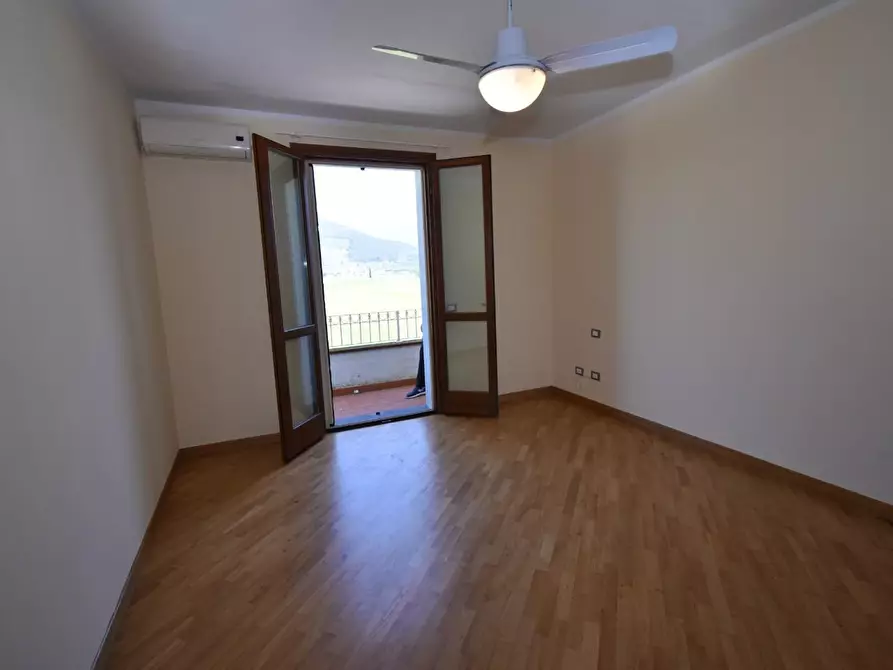 Immagine 55 di Villa in vendita  a San Giuliano Terme