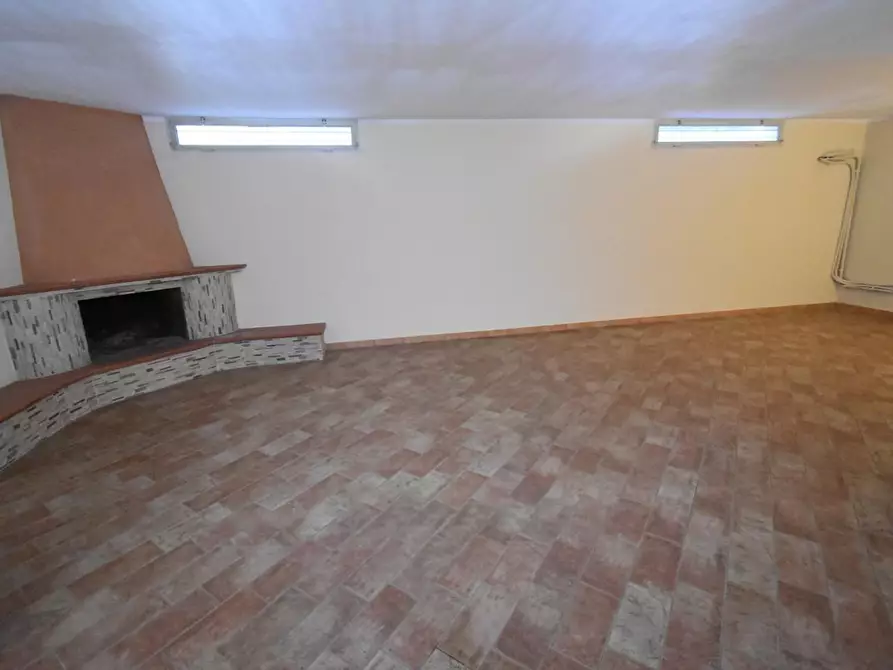 Immagine 35 di Villa in vendita  a San Giuliano Terme