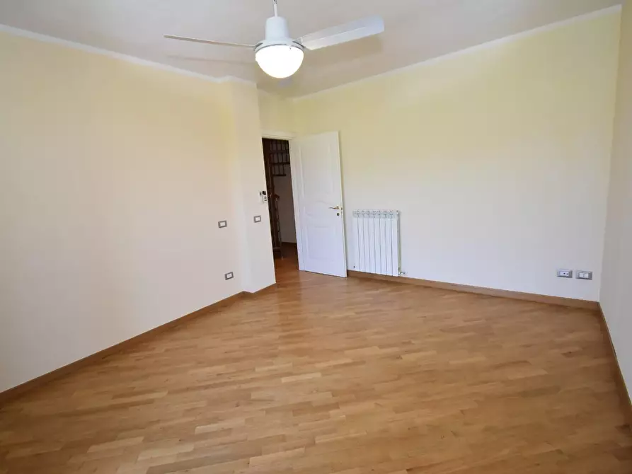 Immagine 50 di Villa in vendita  a San Giuliano Terme