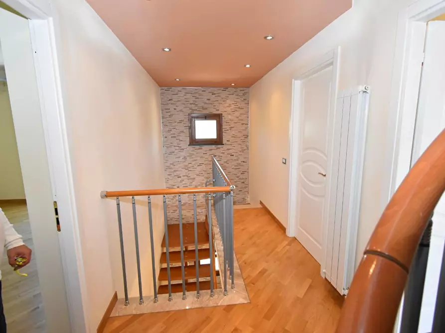 Immagine 43 di Villa in vendita  a San Giuliano Terme