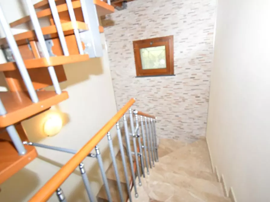 Immagine 17 di Villa in vendita  a San Giuliano Terme